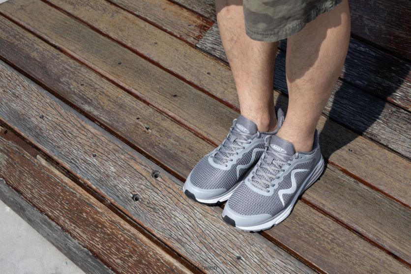 bei MBT Männer Colorado x Laufschuhe grau X6422079